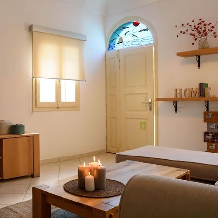Suite Home Santorini Φηρά Εξωτερικό φωτογραφία
