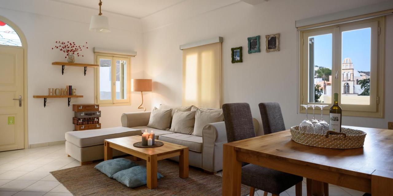 Suite Home Santorini Φηρά Εξωτερικό φωτογραφία