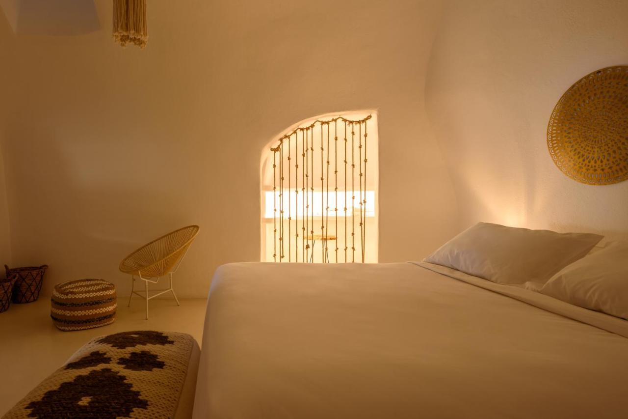 Suite Home Santorini Φηρά Εξωτερικό φωτογραφία
