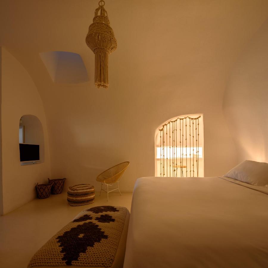 Suite Home Santorini Φηρά Εξωτερικό φωτογραφία
