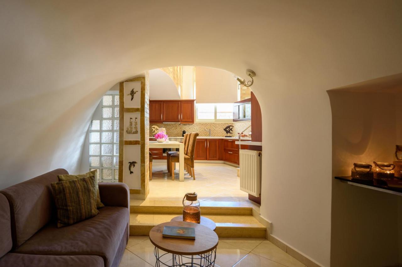 Suite Home Santorini Φηρά Εξωτερικό φωτογραφία